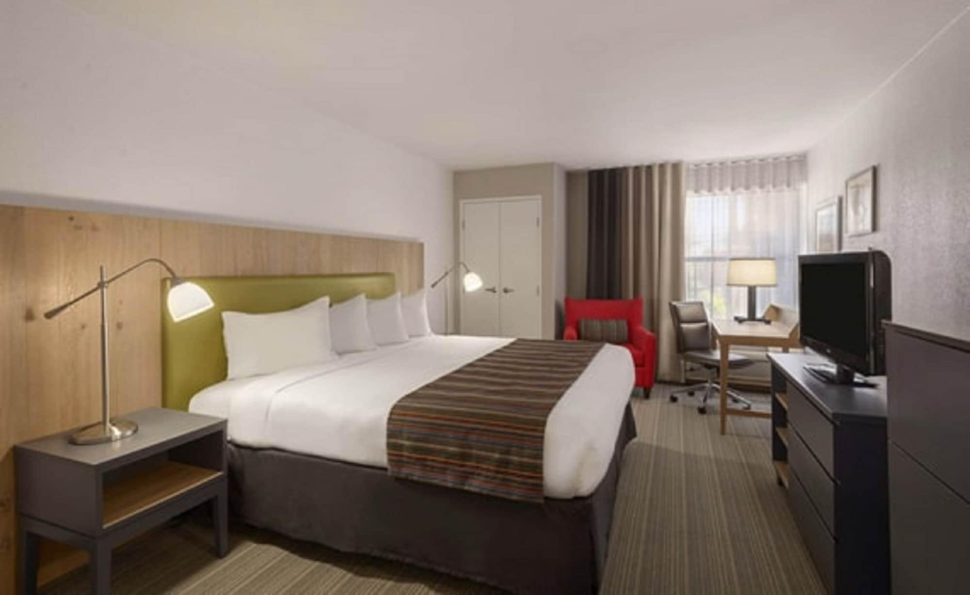 Greentree Inn & Suites Phoenix Sky Harbor Esterno foto