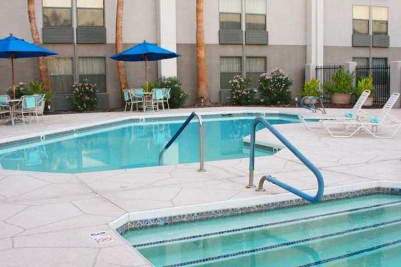 Greentree Inn & Suites Phoenix Sky Harbor Servizi foto