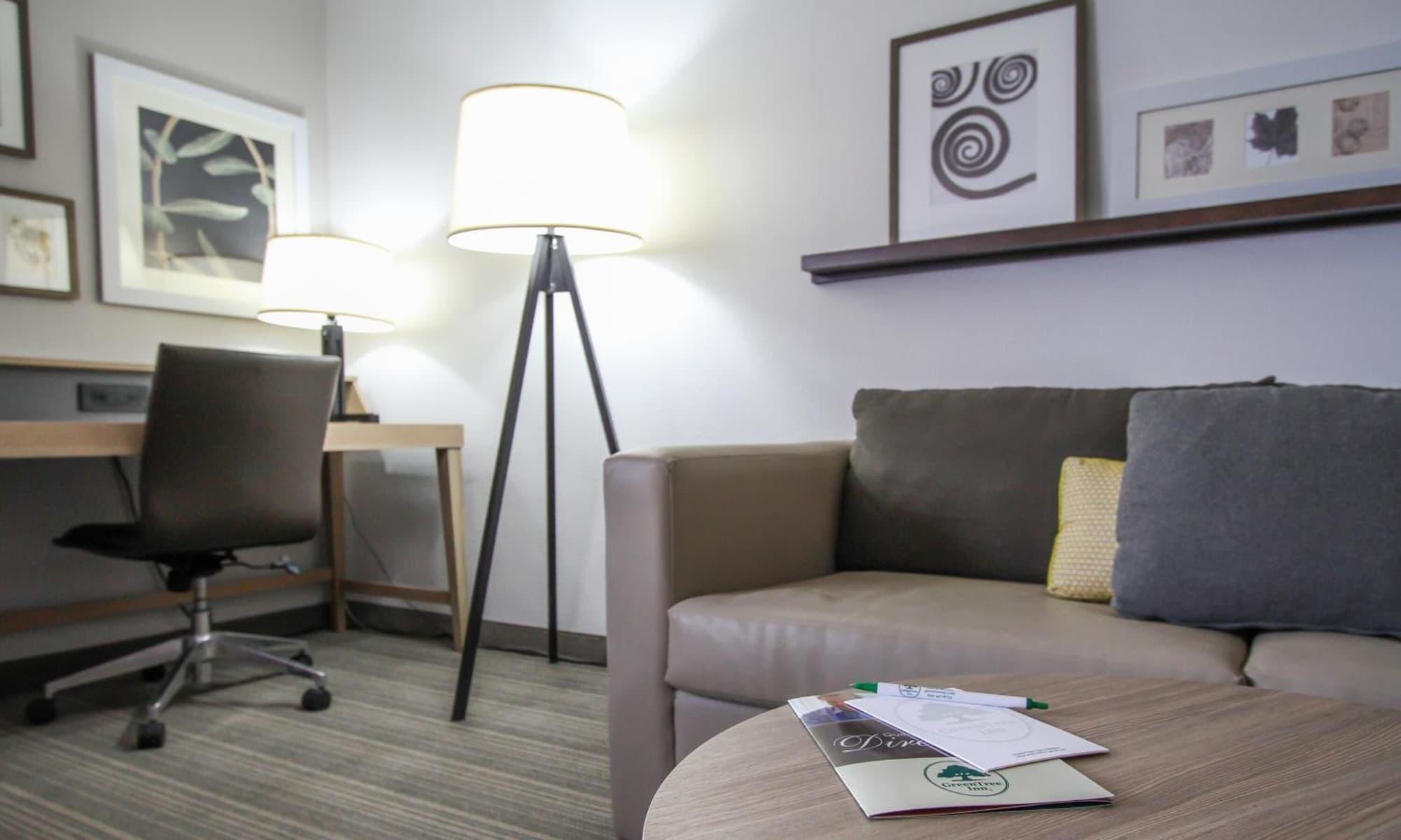 Greentree Inn & Suites Phoenix Sky Harbor Esterno foto