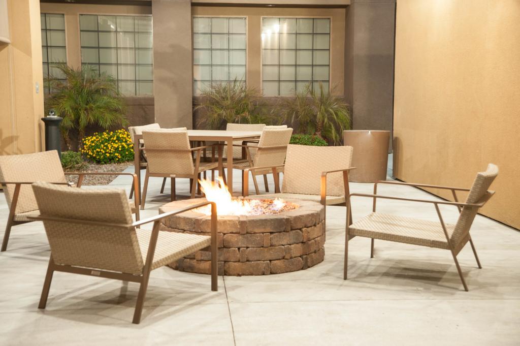 Greentree Inn & Suites Phoenix Sky Harbor Esterno foto