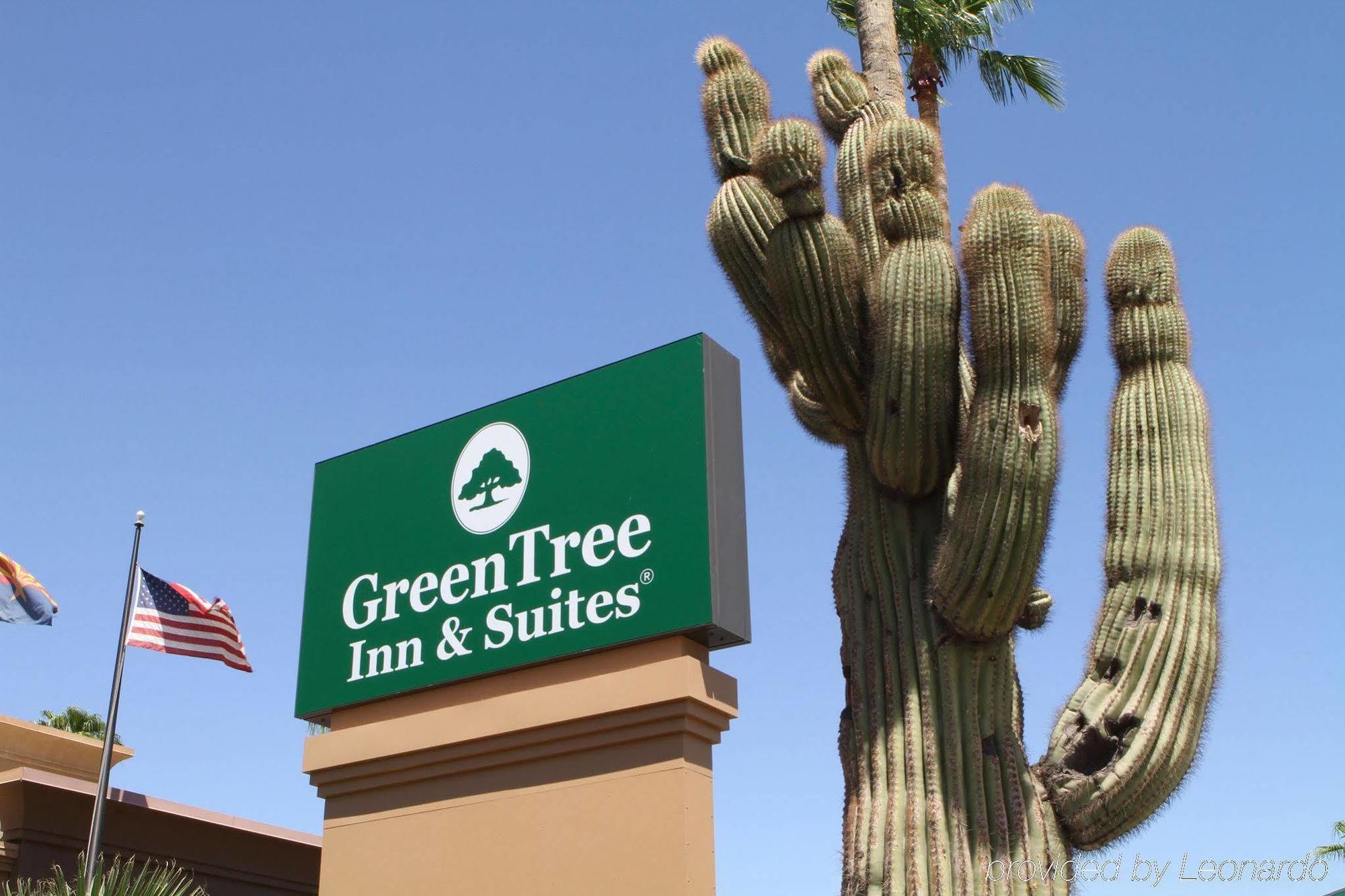 Greentree Inn & Suites Phoenix Sky Harbor Esterno foto