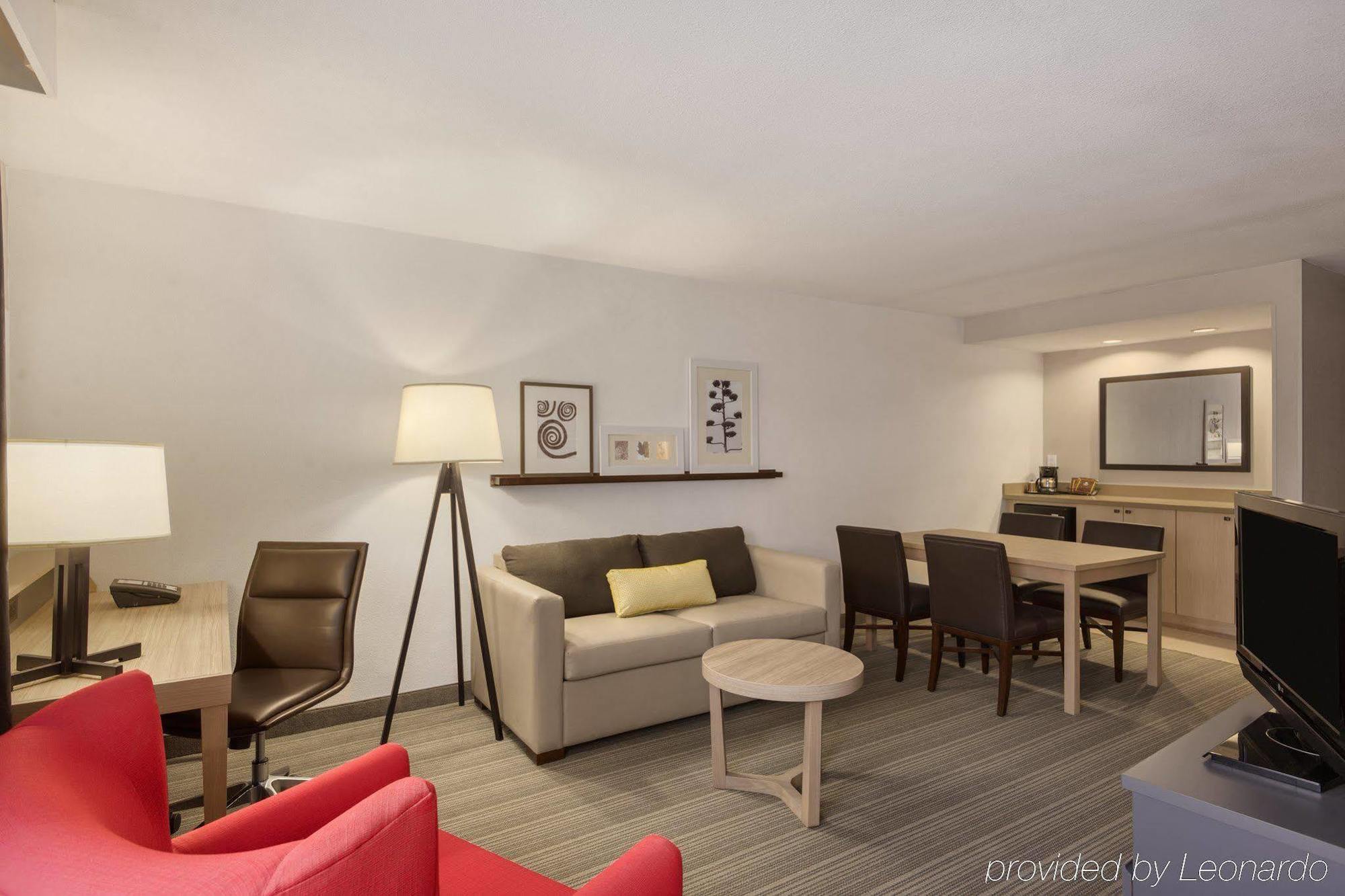 Greentree Inn & Suites Phoenix Sky Harbor Esterno foto