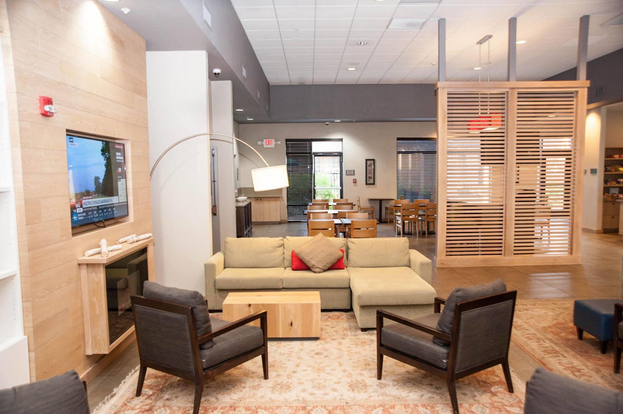 Greentree Inn & Suites Phoenix Sky Harbor Esterno foto
