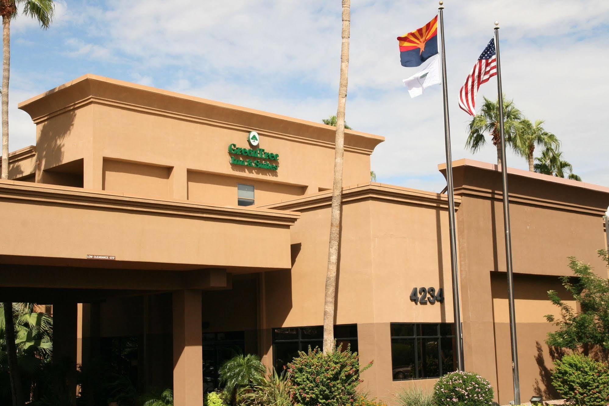 Greentree Inn & Suites Phoenix Sky Harbor Esterno foto