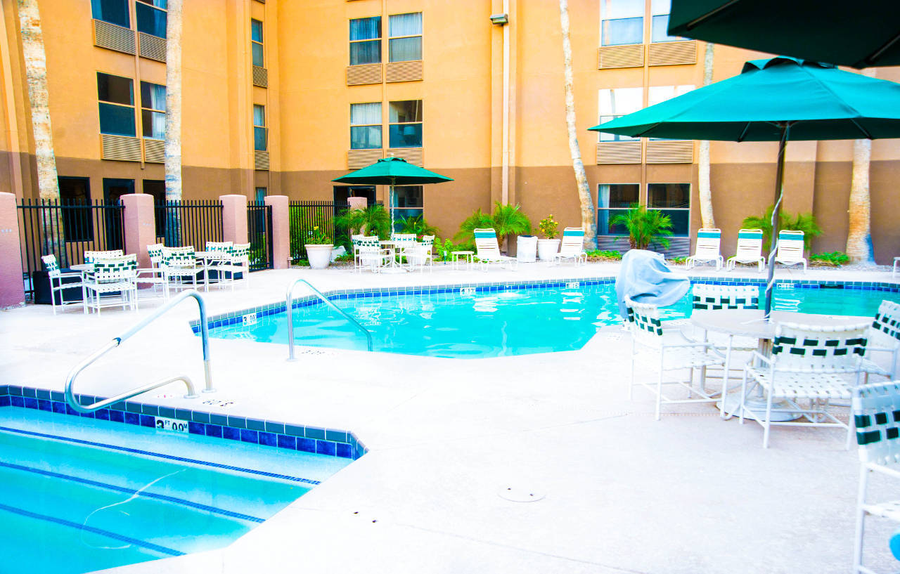 Greentree Inn & Suites Phoenix Sky Harbor Esterno foto